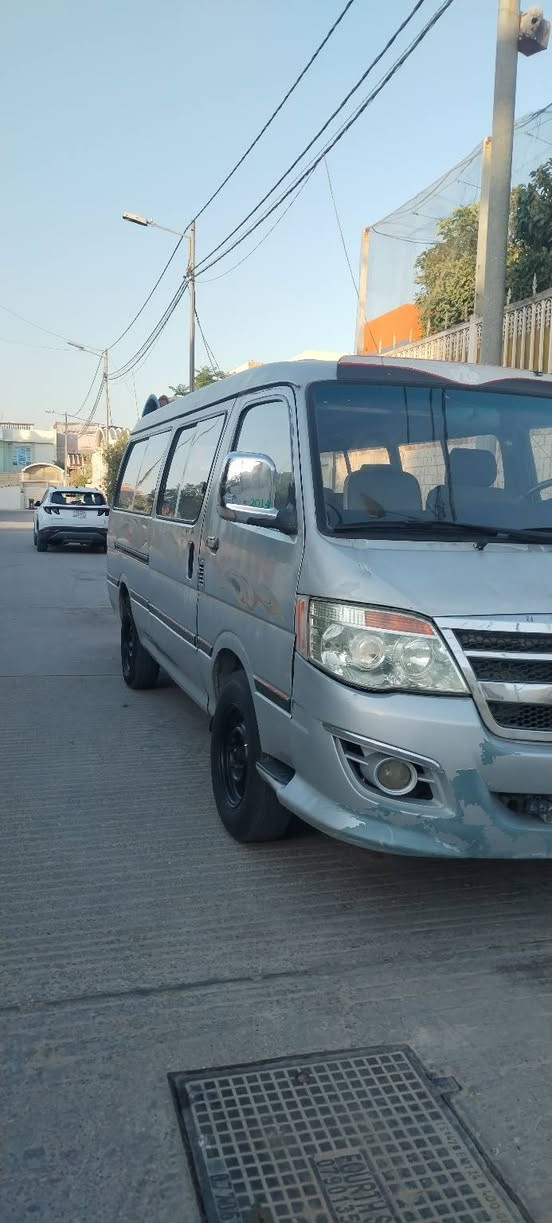 بيع مستعجل موديل ٢٠١٤ شرط مداور مصفره غرامات وهيئه السياره بلاديه دوشمه مكينه تخم تاير جديد مكان السياره نجف قرية الغدير للإستفسار اكثر على الرقم ***********

