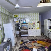 دار للبيع منطقة الزعفرانية دور الشرطه فرع الاول من صيدلية زينة علي كام...