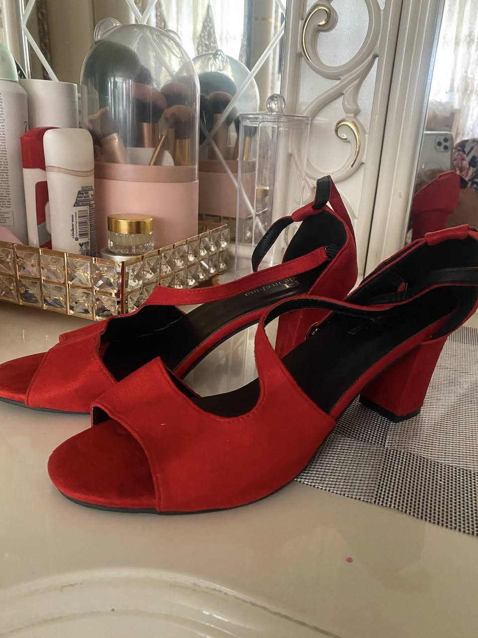 السلام عليكم شلعه كامله ذني الصور شوفوهن اريدهن ب30 امانة الله مصرف ماعندي والتوصيل 3الاف والقران خسرانه بيهن


**إذا كنت صاحب هذا الإعلان وتريد حذفه لأي سبب، رجاءا أرسل رسالة إلى الدعم الفني**