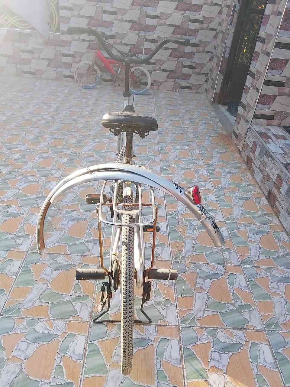 سلام عليكم شباب با يسكلات البيع المكان الحمزة الشرقي رصاصي سعره 70 وبي مجال والا باسكال الحمراء سعره 35وبي مجال الشراي يجي خاص


**إذا كنت صاحب هذا الإعلان وتريد حذفه لأي سبب، رجاءا أرسل رسالة إلى الدعم الفني**