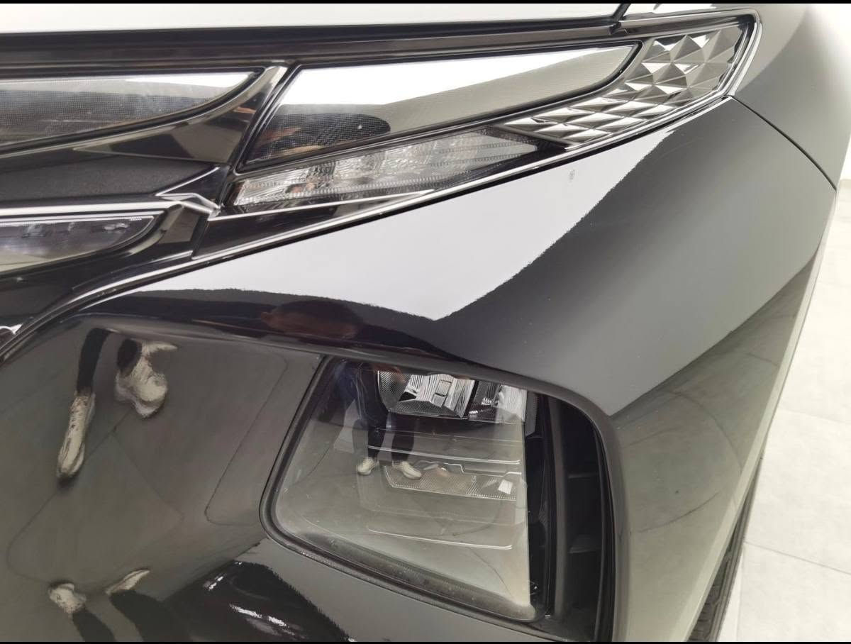 🚗Hyundai Tucson 2023 1.5T DLX, traction avant
Gris argenté
Kilométrage : 56 000 km
Date d'immatriculation : juin 2024
État : peinture d'origine
Boîte de vitesses automatique
État du véhicule transparent
Vente en gros uniquement
Nous invitons les concessionnaires à établir une collaboration à long terme !


**إذا كنت صاحب هذا الإعلان وتريد حذفه لأي سبب، رجاءا أرسل رسالة إلى الدعم الفني**