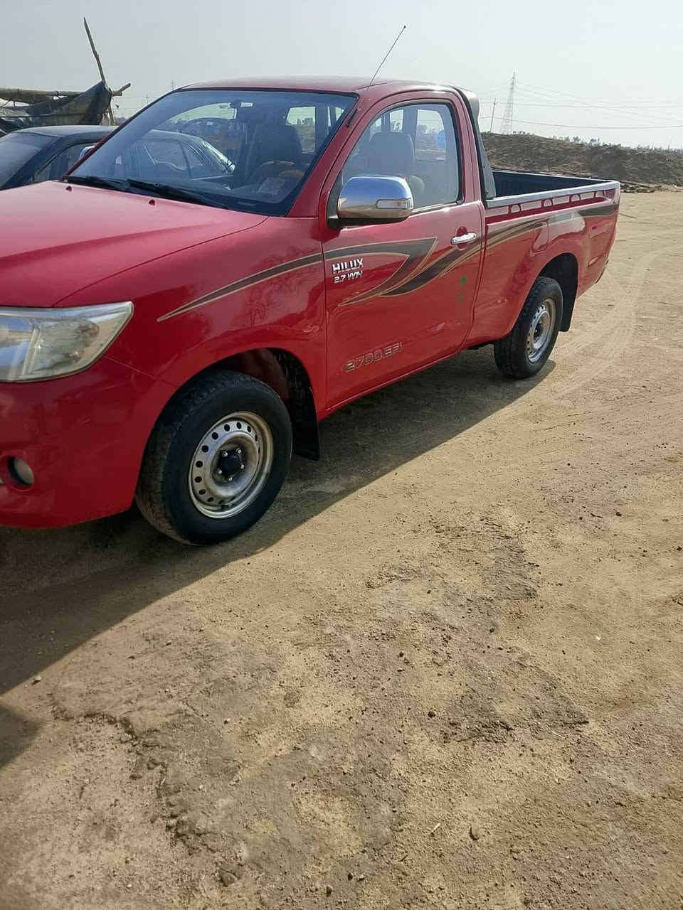 السلام عليكم 
بيك اب تك قمارة 2014 رقم نجف دولي محرك وگير خير من الله السيارة مكفولة ماعدا بيها بارد بالبدي رايدها 140 وبيها مجال للاستفسار الاتصال *********** 
مكانها نجف خان النص اني مكلف بالنشر اتصل على الرقم
