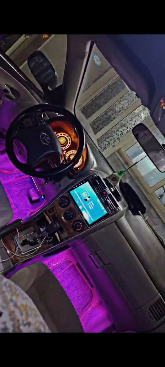 تەکسی بیکاشۆ لۆفرۆشتن مودیل 2010ی تۆماتیک بەخوم کردیتمە تۆماتیک گیرو مەکینە بەشەرت مەکنیەی7تە بەشەرت سەنەوی سالیکە بەسەر جوەسیارەکە دیناریک مەسرفی تیدانیە راستەوخو ڵوناوئیش 4جوار بارجەی هەیە بەلام بە10بارجە دەفرۆشم بیلیدران  بارجەکان هەمووی بیلادە کن دەبی بحەستەم هەیتی جەمەبکی زۆربجوکی داوەی هەیە شایەنی باس نیە لوسحر تەلەفون بکەن لەخزمەتین *********** ڤایبەر وەتسئاب
