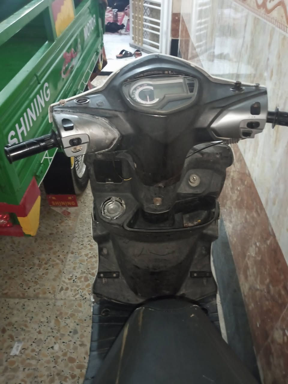 دراجه ياباني للبيع شغاله تفسير يتصل بي على هذا الرقم سعر مرهم 250 وبيها مجال,***********
