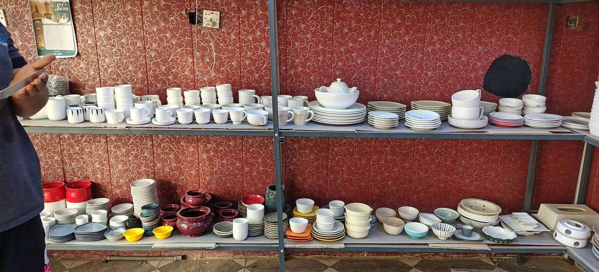 السلام عليكم
من رخصة الادمن المحترم
اليوم جبنالكم بظاعه جديده غير الصوبات
وفرنا لكم انواع الفرفوري درجه اولا بكل انواعه من ماعون وكاسات والبلم والبايركسات والسكين
العنوان بابل المحاويل حي الجمهوري مقابل جامع الإمام علي عليه السلام من الباب الصغيره او شارع الصالونات
***********
***********
