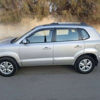 توسان • ٢٠٠٩ • ٢٧٠٠ V6