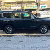 لاندكروز للبيع ..VX لمتدد  موديل 24 ماشيه 25 الف   مكينة 4000تنفس طبيع...