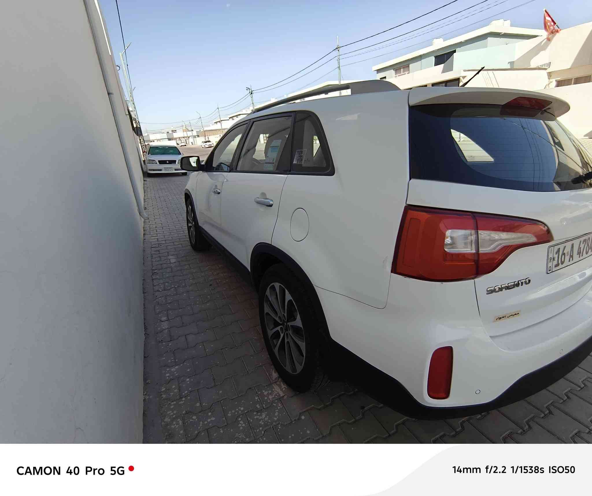 سلام عليكم سورنتو 2014 فول موصفات من عدا الفتحه
سبعه راكب 
ثلاث قطع  تبريد 
سته سلندر
3500
اشاير ترحيب
 بصمه ابواب 
وبصمه تشغيل 
مري شفط
لد  امامي وخلفي 
حساس أمامي وخلفي 
أناره داخلي
 خمسه ويل كروم 
سعر 180 وبيه مجال لشراي مكان سياره  دوانيه ألحمزه الشرقي وستفسار عله هاذه رقم  
***********
