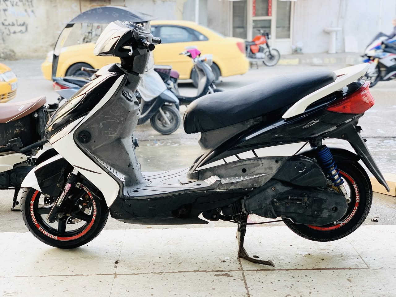 سكنس فحل 
دراجه مابيه اي نقص سلف كهربايات كله شغال السعر 750 وبيه مجال الشراي يتصل او خاص ***********
