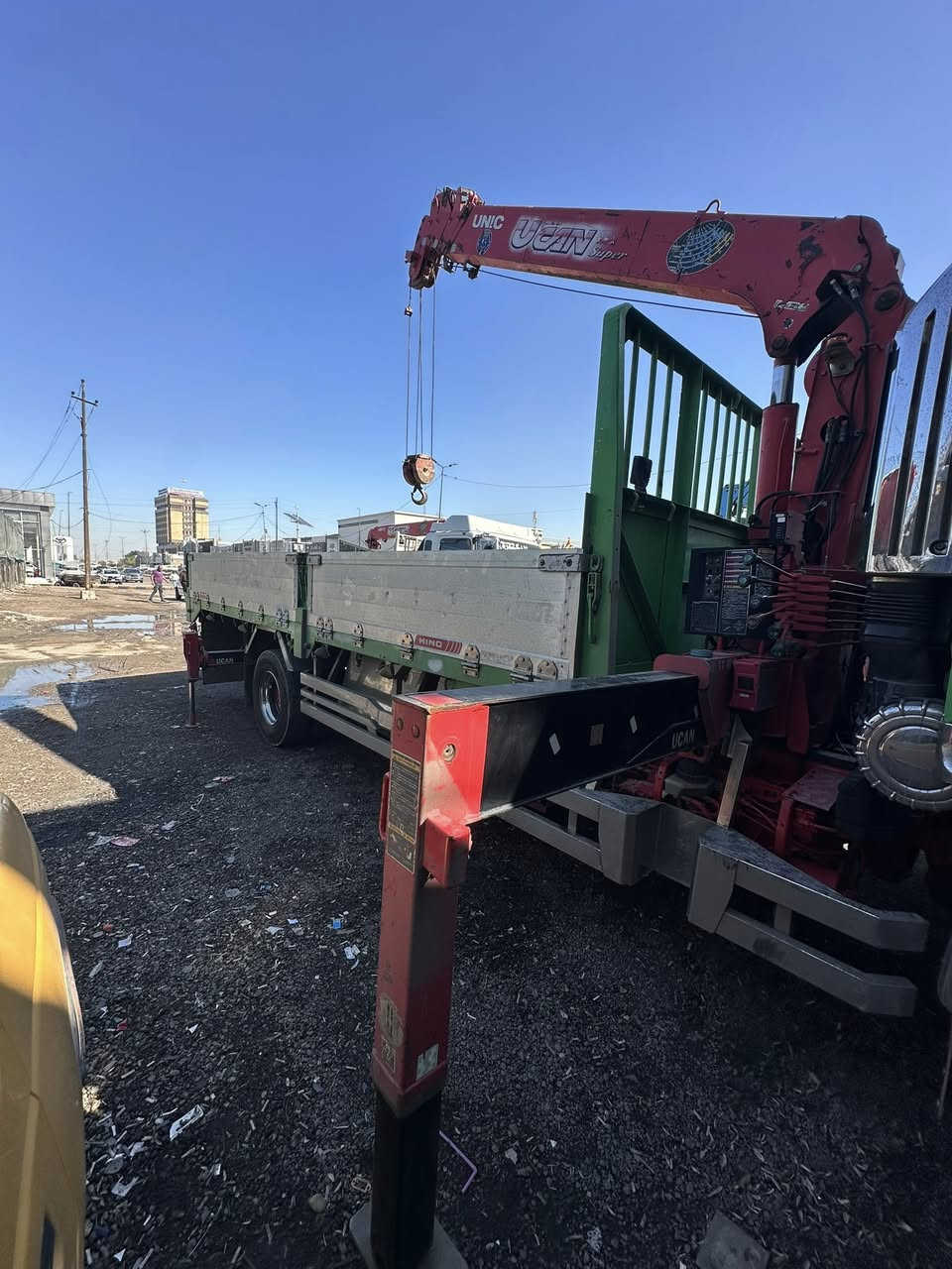 سلام عليكم للبيع كرين يوكان 370 مخالف 5 سلايت ورجلين خلفيه مكفول من كلشي الاستفسار على رقم ***********
