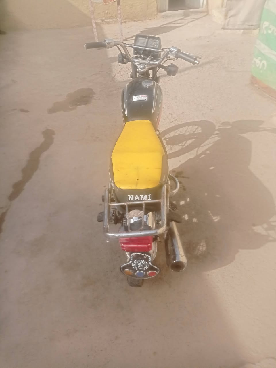 يا الله سلام عليكم دراجه للبيع شوفت عيونك شغاله بس يرادلها شويه ترتيب بريك خلفي يرادله دوسه بس المامي يشتغل تجفيت جديد ابيع كوم حديد تجي اشوف كفلك حلال وحرام غيرهن ما تكفل مكاني بغداد الزعفرانيةة ***********
