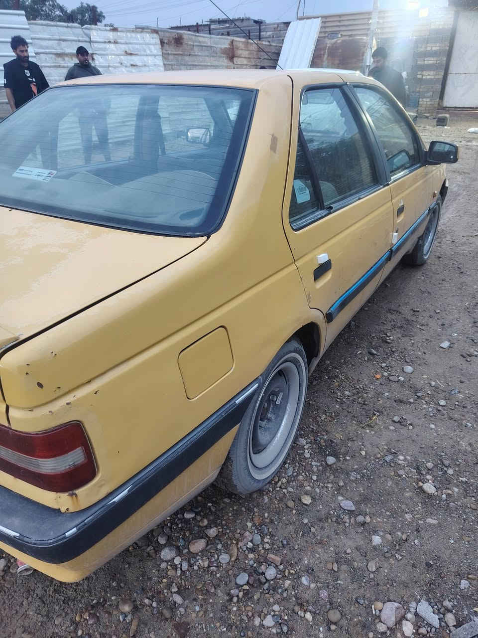 السلام عليكم بيجو لميس موديل 16 للبيع عنوان عنوان بغداد الرشاد سياره حلوه وبيها بارد قليل وموضح جو البكلايت ***********
