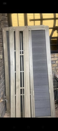 للبيع شبابيك وبيبان درجه اولى مو سوكي اتصال 07709660600