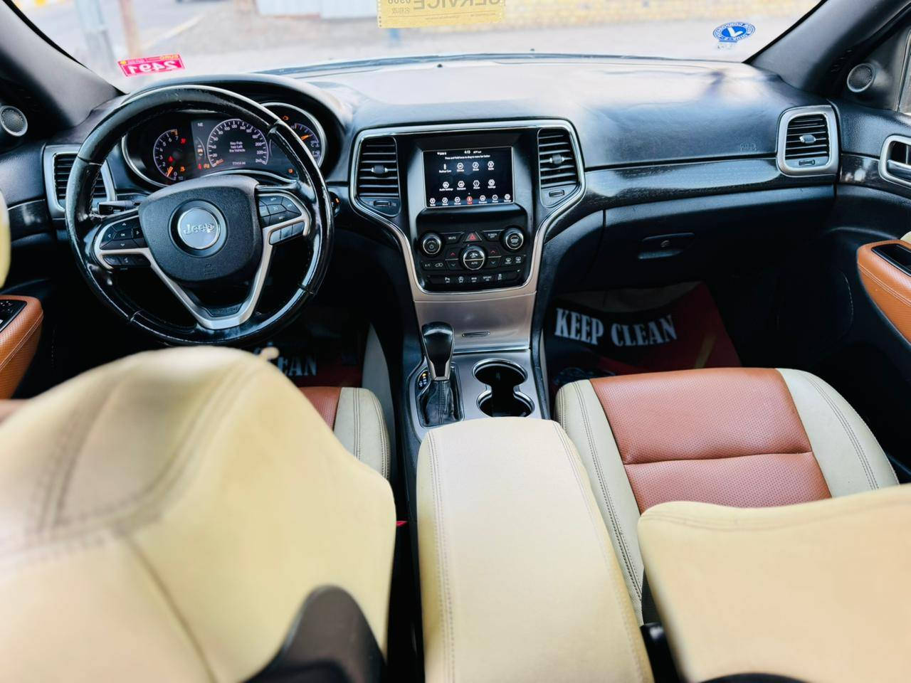 سلام عليكم جيب لاريدو موديل 2018 اصل رقم بصره حره تحويل مشروع وطني بيه جاملق وبنيد بدون ضرر داخلي موصفات السياره بصمه كشنات جلد وكهرباي بصمت باب تحكم استيرن شاشه كبيره كامره دوار يدات استيل حاجب ع لايت ماشيه 100 الف أشار ب مري دواخل لونين جاهز حداديه تبريد ثلج تخم تاير مكان السياره الناصريه مركز 185 نتصال ع رقم***********
