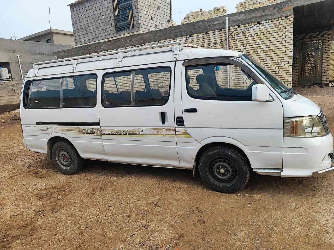 السلام عليكم سياره فتون موديل 2009 السيارة خير من الله مكينه كير أكسل كفاله دوشفمه جديده بيه سبلت بس عوزه قاز   بس الكشر شوف العين السعر 58 وبيه مجال الاتصال ***********3
