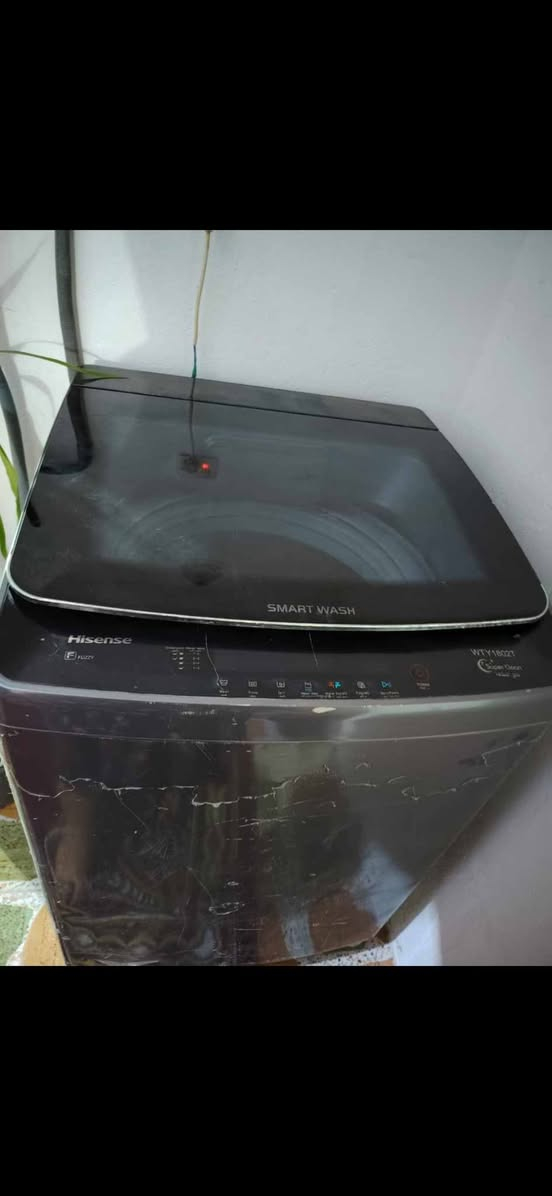 سلام عليكم مستعجل بيع  غسالة هايسنس السعر 200 وبيهة مجال قليل بغداد بوب الشام ***********
