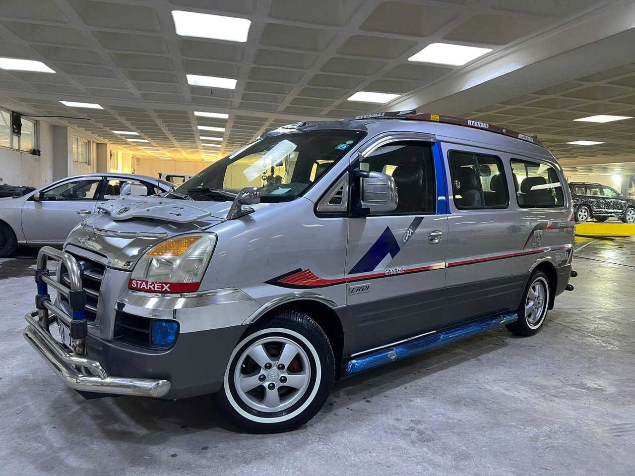 سلام عليكم ستاريكس موديل 2007 مكفوله كفاله عامه محرك مسكر محرك كير اكسل جديده تبريد شغال تتفيه شغال سياره جديده نفسل شريكه شواصيات جديده سياره ما ماشيه سنويه جديده لحد. 2030 بسمي سعر. 120بيه مجال قليل مكان كلار رقم موبايل *********** رقم كورك ***********
