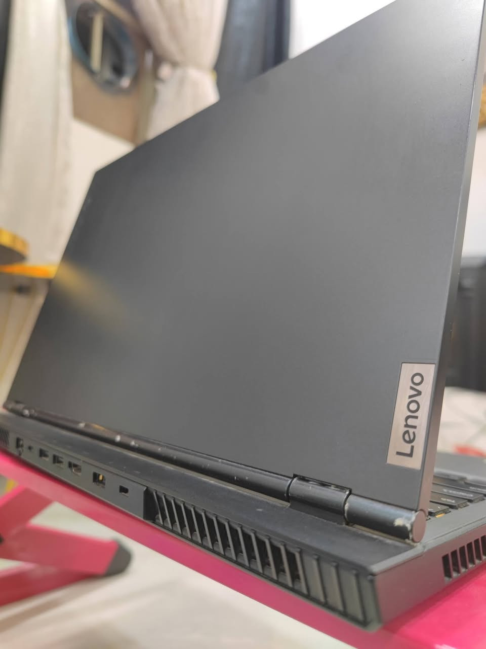 Lenovo لابتوب الكيمنك الاحترافي من
‏Legion Pro باعلى فئاته ال 

‏لابتوب نضافه جدا عاليه بدون اي خلل مكفول كله مع ضمان

‏ياتي بمواصفات

‏%100SRGB شاشه حجم ١٥ انش نوع ٱليد الوان حقيقيه 

‏بمعدل تحديث ١٢٠فريم

‏H من الجيل العاشر فئه  Core i7-10750H معالج من انتل الاداء الثقيل

‏كرت الشاشه  المنفصل من

‏Nvidia GTX 1660 Ti 6GB 130W GDDR6 256BIT 

‏Ti نسخه ال

‏بالاضافه الى SSD٥١٢ سعه تخزين عاليه حجم 

‏  تيرا ١٠٠٠كيكا  نوع ساتا الاسرع 

‏LpDDR4 رامات حجم ١٦ كيكا نوع 

‏بطاريه تستمر لساعتان عمل واستخدام متواصل

‏تفاعلي RGB كيبورد 

‏اكيد اللابتوب احترافي لكافه الكيمنك و الاستخدام المكثف الثقيل

‏لكافه البرامج 

ملاحضه النرماده الي موضحه بالصوره مو زلوغ هذا نايولن الشركه

السعر 750فقط


**إذا كنت صاحب هذا الإعلان وتريد حذفه لأي سبب، رجاءا أرسل رسالة إلى الدعم الفني**