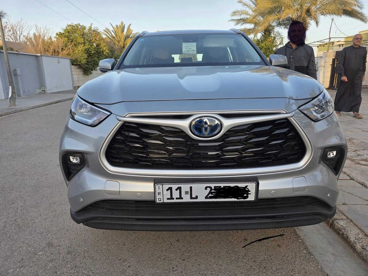 تويوتا هايلاندر  2024 خليجي لون سلفر
♻️  تويوتا هايلندر GLE خليجي  2024 ♻️

  سعودي  ( عبد اللطيف جميل )

ماشيه20 km 

السياره كفاله عامه

سيارة تجمع بين الفخامة، الأداء القوي، والتكنولوجيا المتطورة🔝

فول مواصفات  GLE

🚘 الموديل 2024 خليجي

🚘 المحرك 2500 هايبرد

🚘 رادار امامي / اوتو ستوب / تحديد مسار 

🚘  7 راكب

🚘 فتحه سقف سلايت

🚘 صندوق كهرباء 

🚘 كيجات ديجيتل رقمية

🚘 شاشة كبيرة + كاميرا خلفيه 

🚘 بردات ابواب خلفيه + بردة خلفيه

🚘 كرسي السائق كهرباء

🚘 هند بريك كهربائي 

🚘 حساس خلفي + امامي

🚘 مري قابل للطي كهرباء

🚘 3 انظمه قيادة 

🚘 لايت فول زينون بك لايت LED

🚘 ويل كب قياس 18 أنش 🛞

🚘 تحكم تبريد خلفي منفصل

🚘 منافذ USB + TPC

🚘فراش ارضيات + تغليف كشنات 

🚘  باقي مواصفات الهايلاندر الخليجي معروفه

🚘 مكان السيارة الانبار 

🚘ارقام جديدة دولية بغداد وبأسمي السيارة + تحويل مباشر  

السعر 350 ورقة وبيها مجال قليل 

للاستفسار عن السعر الاتصال /‭٠٧٨٣ ١٨٢ ٨٨٤٠‬
