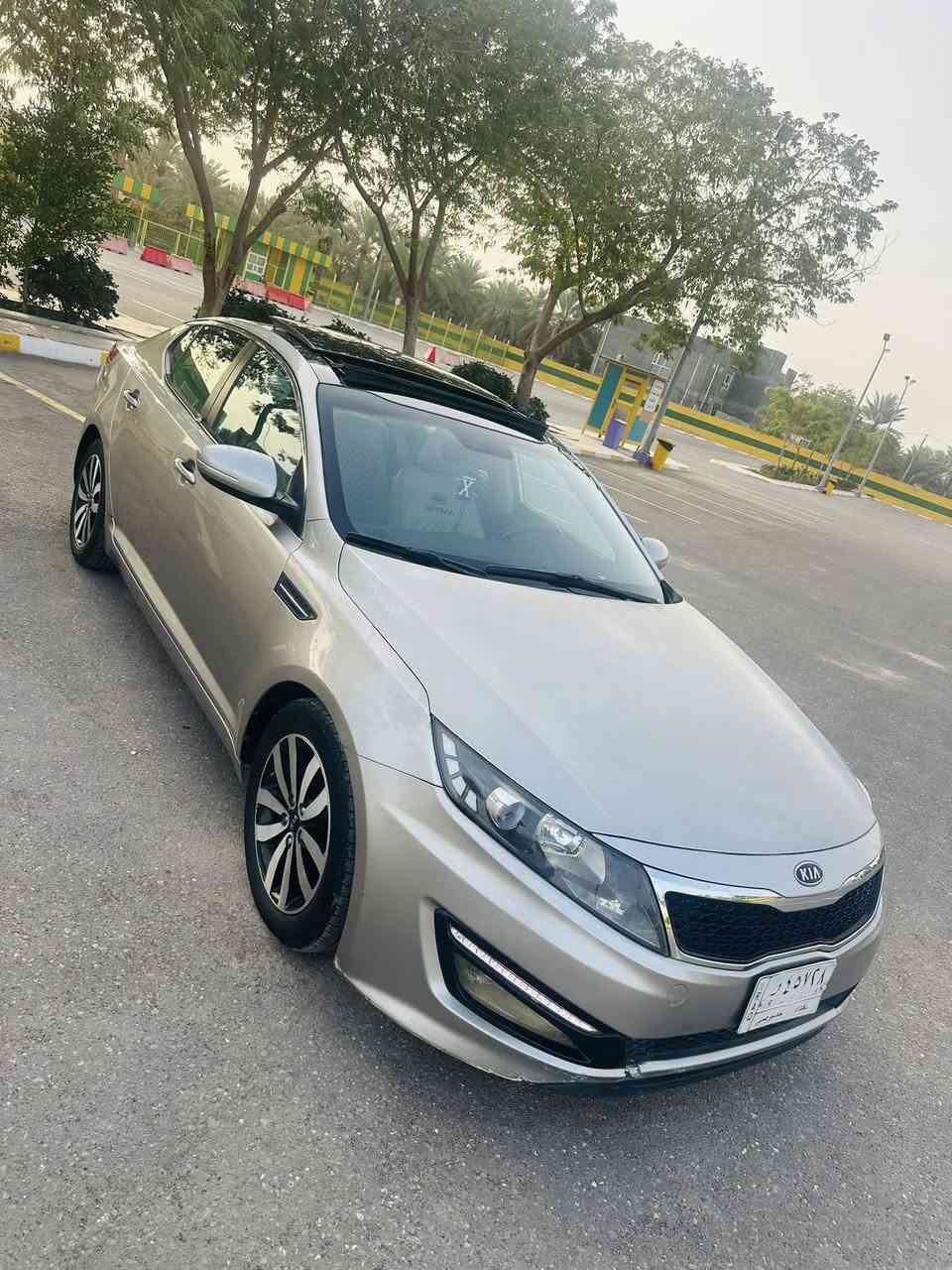 سلام عليكم كيا اوبتما موديل 13فول واحد ع واحد لمتت  وارد امريكي محرك 2400 السياره بيها 4 قطع صبغ فقط مكفوله من الدواخل خلاص بجم كبس ماشيه 111 كلش نضيفه وجاهزه من كولشي منضومه زنون عالي ناصي حداديه تبريد تايرات اي نقص مابيها 
مال جناي السعر 105 وبي مجال مكاني بابل حله 
***********
