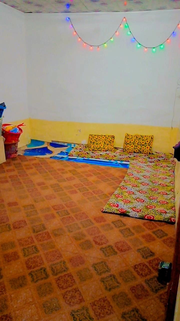 دار للبيع بالرشدية مساحته 60متر وسعر 25وبي مجال ستقبال+صالة+مطبخ+غرفه +صحيات+منور+ سند 25قرار محكمة باسمي رقم الهاتف=***********
