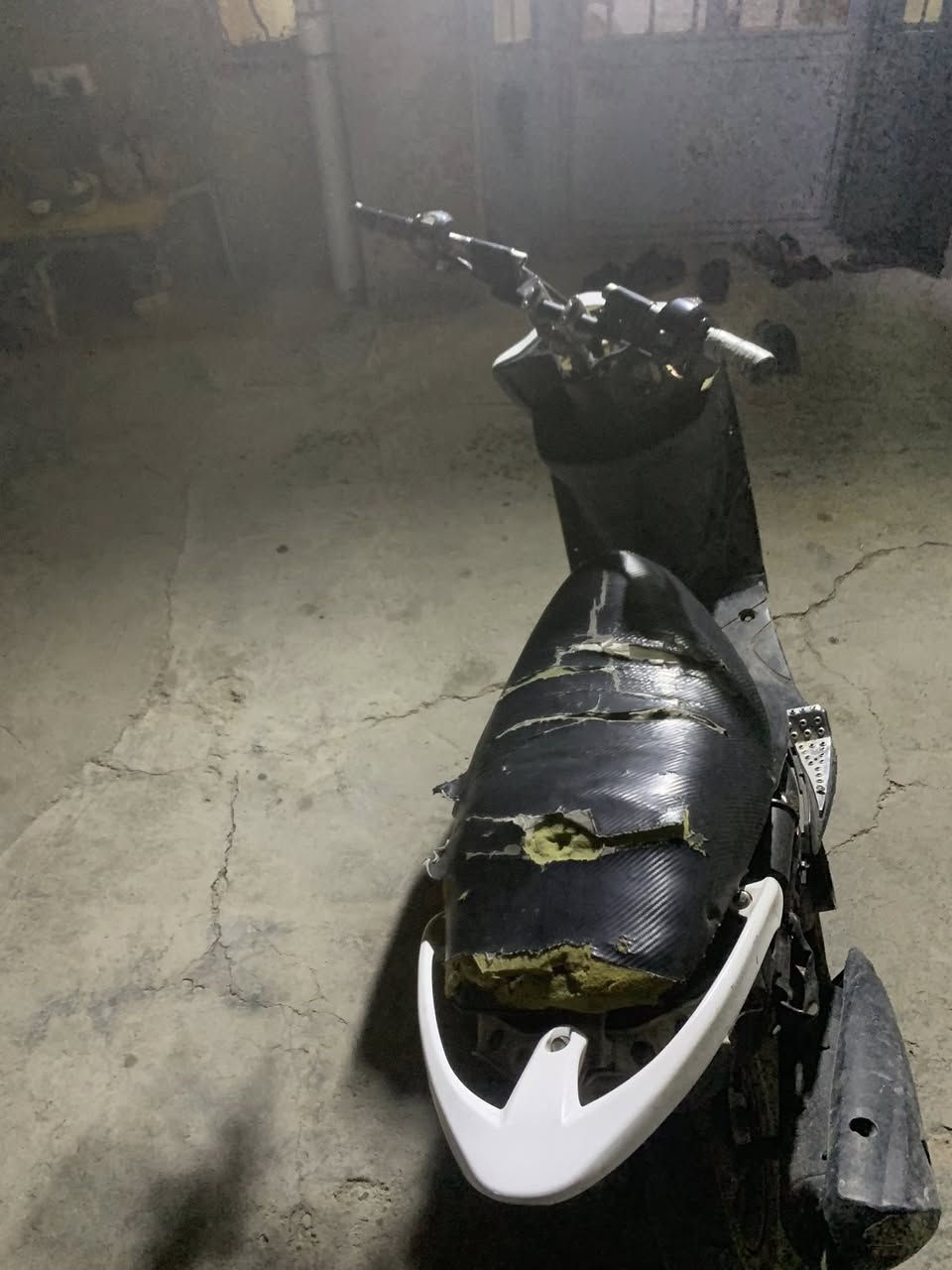 سلام عليكم ماكس عدله مال لعب للبيع بيها نقوصات قليلة مثل لحية ول كاعية بس الدراجه تكعد تخبل بوشة٥٥ كلجات fsc تخم بيها ستيرن جوكر الدراجه نقصها بس لحية وهاي الكاعية بس شلعه تعلك شرط معدل مو كلش قوي السعر ٣٥٠ وبيها مجال مكاني بغداد لاسكان *********** او مرواس شعندك نزل فقط راس براس
