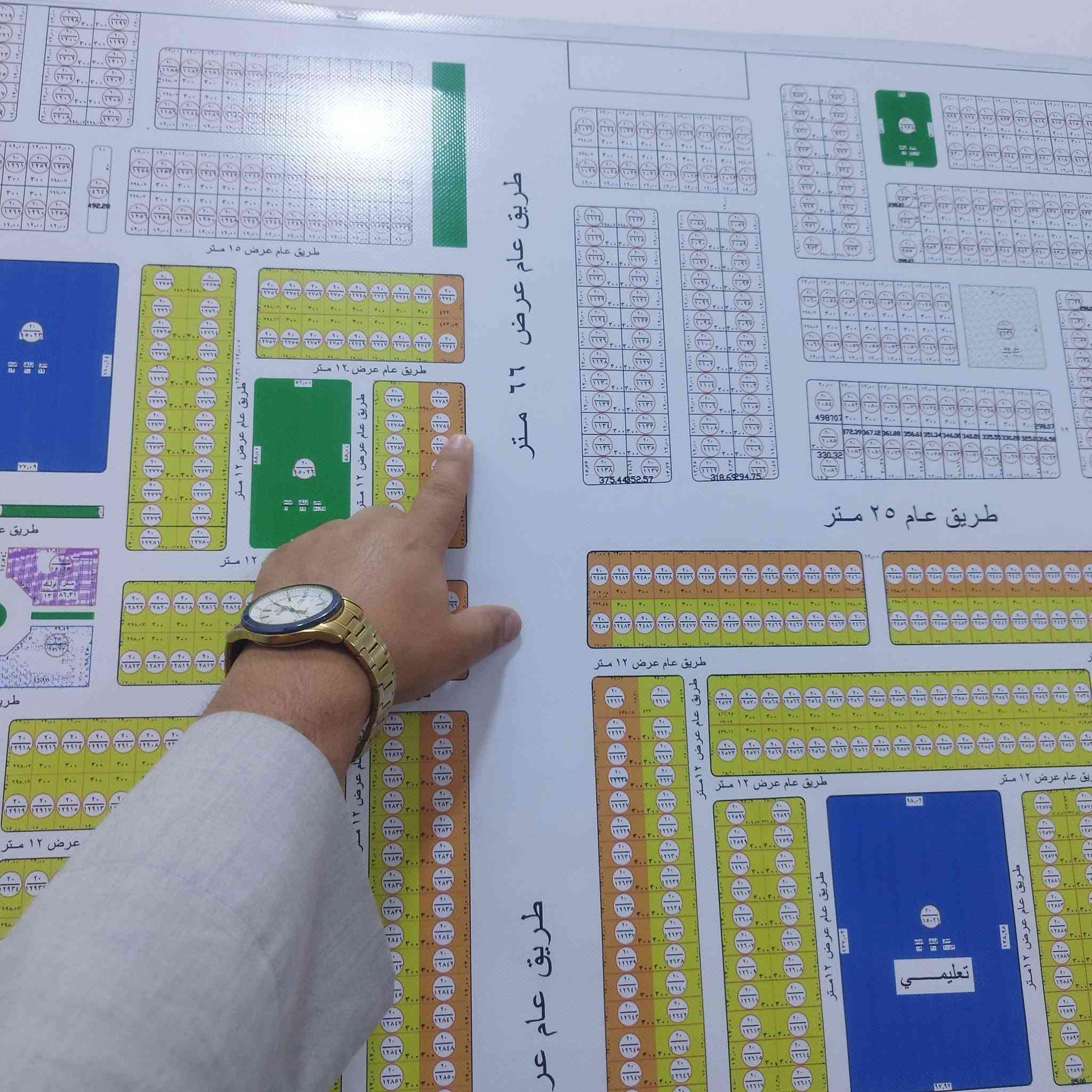🏡🔥 عرض مميز من مكتب الرمال للعقار 🔥🏡
📍 قطعة أرض للبيع – الكرمة
📌 مقاطعة 20 حي الجامعة 
🔹 المساحة: (   300   ) م² 
🔹 الواجهة:  (  12       ) متر
🔹 النزال:    (   25.   ) متر
🔹 عرض الشارع: (   66   ) متر 
🔹 الموقع: كيفيه الكرمة حي الجامعة 
🔹 موقع راقٍ وهادئ ومناسب للسكن  أو الاستثمار
🔹 سند رسمي أصولي ومضمون ✅ 
💰 السعر: (  31   )  مليون دينار قابل للتفاوض 
⚡ فرصة لا تعوض في منطقة مرغوبة وتشهد إقبال كبير
📞 للاستفسار والحجز:
مكتب الرمال للعقار
📍 الفلوجة – شارع 60 – مجاور نادي الصمود
📩 مراسلتنا خاص أو الاتصال على الرقم: 
☎️ *********** واتساب 
☎️ ***********
☎️***********
