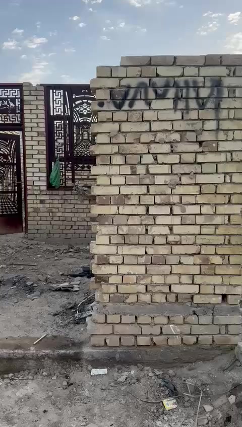 بيت هيكل للبيع حي الكوفه بشارع الحسينيه قرب المعارض مساحه 160 للأستفسار أكثر اتصل
***********
***********
