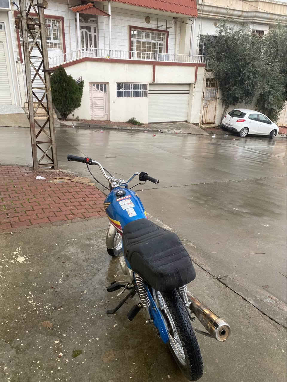 کاکە شتی تاقانەم بۆ هەێناون سفر
بە پارەی ٢١ ٢٢
سۆنلیکی ٢٠٢٣ هەموو گیانی ٢٠٢٣
ماشەڵا زۆر جوانو پاکە 
٢٥٠مەسرەفی نیە بۆ مەسرەف مەگەرێ
ماتۆرەکە لەسلێمانیە
ماتۆرەکە لە چات مەعامەلە ناکەم
لە ڕێزدا
ڕەقەم / ***********
سعری ٣٧٠مەعانەلەیە خوار هەموو بازار السليمانية, العراق
