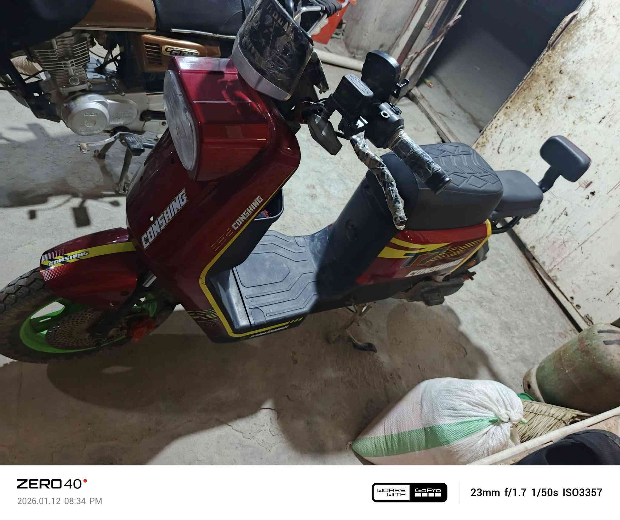 سلام عليكم دراجه شحن للبيع  وشكلهه ونضافتهه مثل ماموضح بلفديو وممغسوله اذا تنغسل تطلع جديده ماصارله شهر ونص من مشتريهه الشراي يدخل خاص ونتفاهم ع سعر الرقم ***********/
