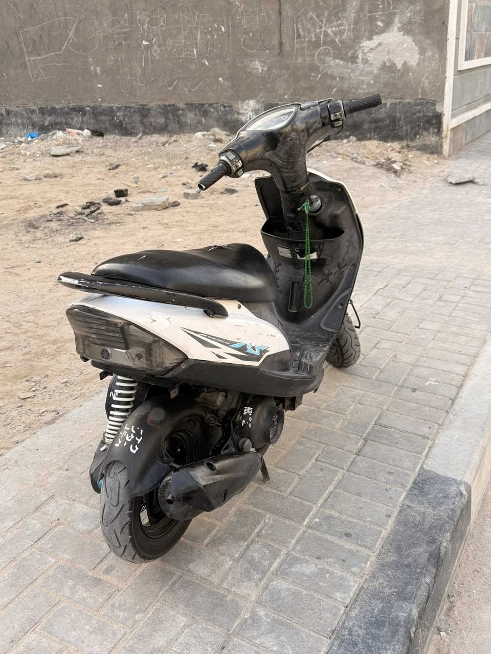 السلام عليكم ماكس عدله للبيع دراجه كفاله ما مفتوحه السعر 750 بيهه مجال قليل العنوان بصره للاستفسار ***********
