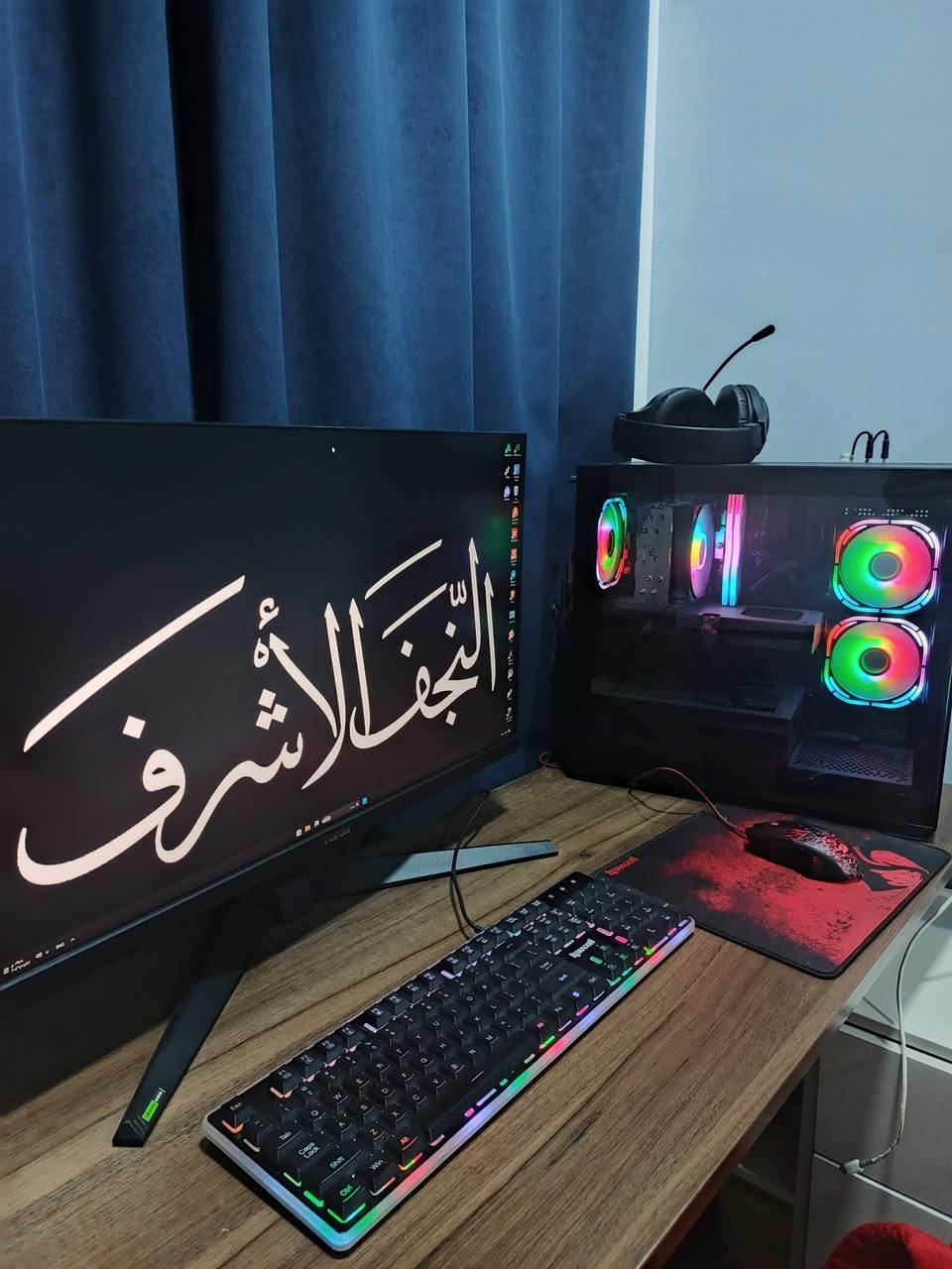 كامل من كل شي من كل المواصفات والشرح عن البي سي بالقطع بالصور موجود بس شغل او العب أو اشتغل كل الكراتين مالت القطع موجوده سعره1350 أو بي مجال التواصل فقط على الواتساب الموقع النجف *********** /‏‪***********‬‏
