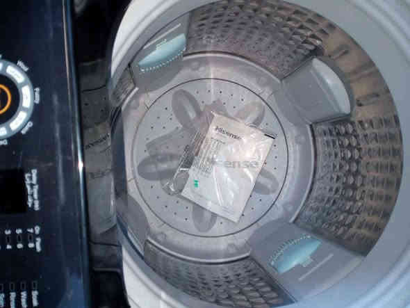 غساله هايسنز 11 كيلو شغاله وبلاديه على الشركة مستعمله شهر جديده على الفحص والضمان يوجد توصيل 
*********** بغداد
