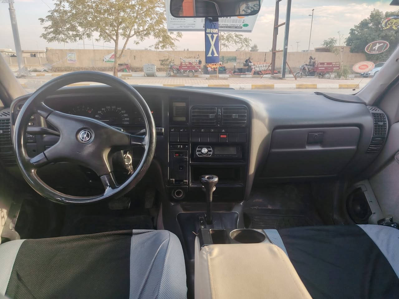 ياالله السلام عليكم
اوبل اوميكا كير اوتو سياره حلوه بيه جراد 
صدر جديد مكينه جديده
رقم مميز دولي رقم انبار 
جام كهرباء 
مكان السياره الانبار هيت 
السعر 32
رقم الهاتف ***********
