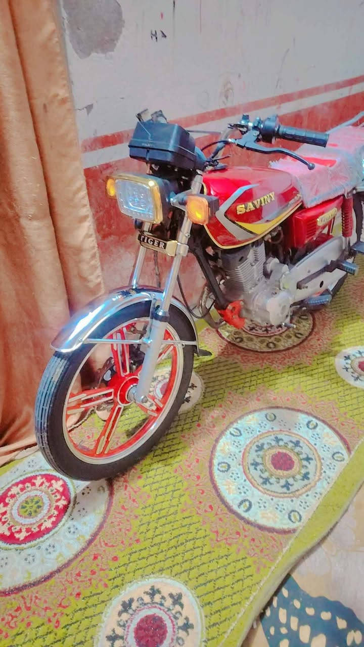 من رخصت مدير الكروب سلام عليكم دراجة سيفان لل بيع 2021 طالعة بل2023 دراجة جاهزة من كلشي سعر 850 وبيهة مجال مكان ديوانية ناحيت غماس رقم ***********
