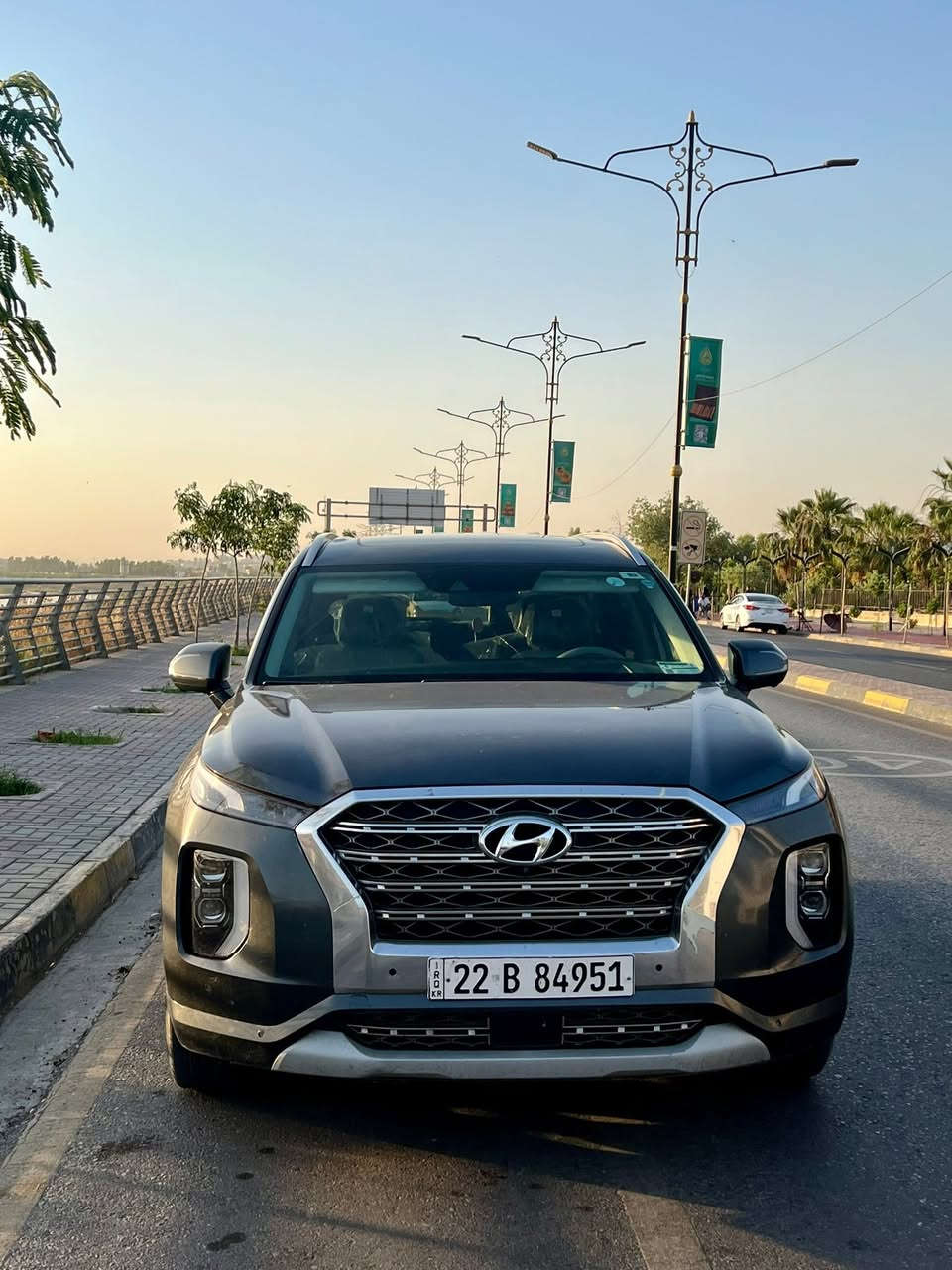 متاح _🚙
🔹سيارة هونداي بالاسايد كاليكرافي اعلئ فئه
🔹سنة الصنع:2021
🔹اللوحه : اربيل 
🔹اللون : نفطي
🔹حجم المحرك 6سلندر   3.8L
🔹وارد امريكي 
🔹المسافه :90 ميل 
🔹بدون ضرر بدون حادث بدون صبغ فقط تعديل بارد جهة النفر وسونار موجود 
🔹بدون ايرباك 
🔹كفاله عامه شرط بدون اي نقص 
          الموصفاات 🔥
🔹 داش كام” (Dash Cam) 
🔹فور ويل 
🔹7راكب Vip منفصل 
🔹كاميرات 360 درجه 
🔹رادار امامي خلفي وخلفيه 
🔹حساسات اماميه خلفيه 
🔹تحديد مسار متكامل مع قيادة ذاتيه 
🔹مثبت سرعه 
🔹تنبيه الخروج عن المسار 
🔹لد امامي وخلفي 
🔹فتحتين سقف 
🔹كراسي جلد كهرباء 
🔹كراسي تدفئه وتبريد 
🔹تبريد 3 قطع منفصل 
🔹شفتات ستيرن 
🔹بصمه ابواب 
🔹اشاير بل مري 
🔹نضام صوت متكامل 10 سماعات 
🔹تشغيل عن بعد 
🔹ستاثر خلفيه 
🔹منفد شحن USB 
🔹لايتات  LED
🔹نضام المنحدرات 
🔹مانع انزلاق 
🔹توقف ذكي 
🔹اطفاء ذاتي 
🔹هوك خلفي 
سياره جاهزه كامله علئ اخر حبه 
بدون اي نقص 
🔹مكان السياره موصل 
🔹سياره باسمي شرط التحويل 

              📞__للاتصال ***********
                                   وتساب ***********
