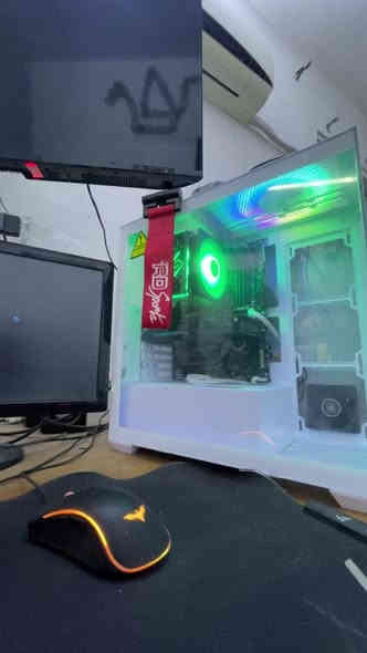 السلام عليكم مراوس شعندك سيارا نزل 
حبايب عندي حاسبة مالت العاب كيمنك و تصميم دراسة و راجات شحن ثنين  
مواصفاتها الحاسبة 
مذر بورد اسوس كيمنك 
معالج Amd
هارد واحد تيرا 
رامات ١٦ 
كارت شاشة ٩٧٠ ti شرط بعده بل لايلون 
كيس sama بعده جديد الترا جام 
مبرد غازي 
كيببور و موس كيمنك ميكانيكي 
موس باد الحجم الجبير 
شاشة الجي 
يوب اس وياه 
 
الدراجات 
وحدة حمرة موديل ٢٤ بريكات جدد دبلات جدد تايرات جدد نقص سكليتر و بطاريات 
والثانية موديل ٢٢ كاملة بطاريات نص عمر دبلات جدد تايرات جدد سكليتر جديد دشبول جديد بس الواير الي فايت للبطاريات يلعب 
مكاني بغداد حي الجهاد 
رقمي ***********
