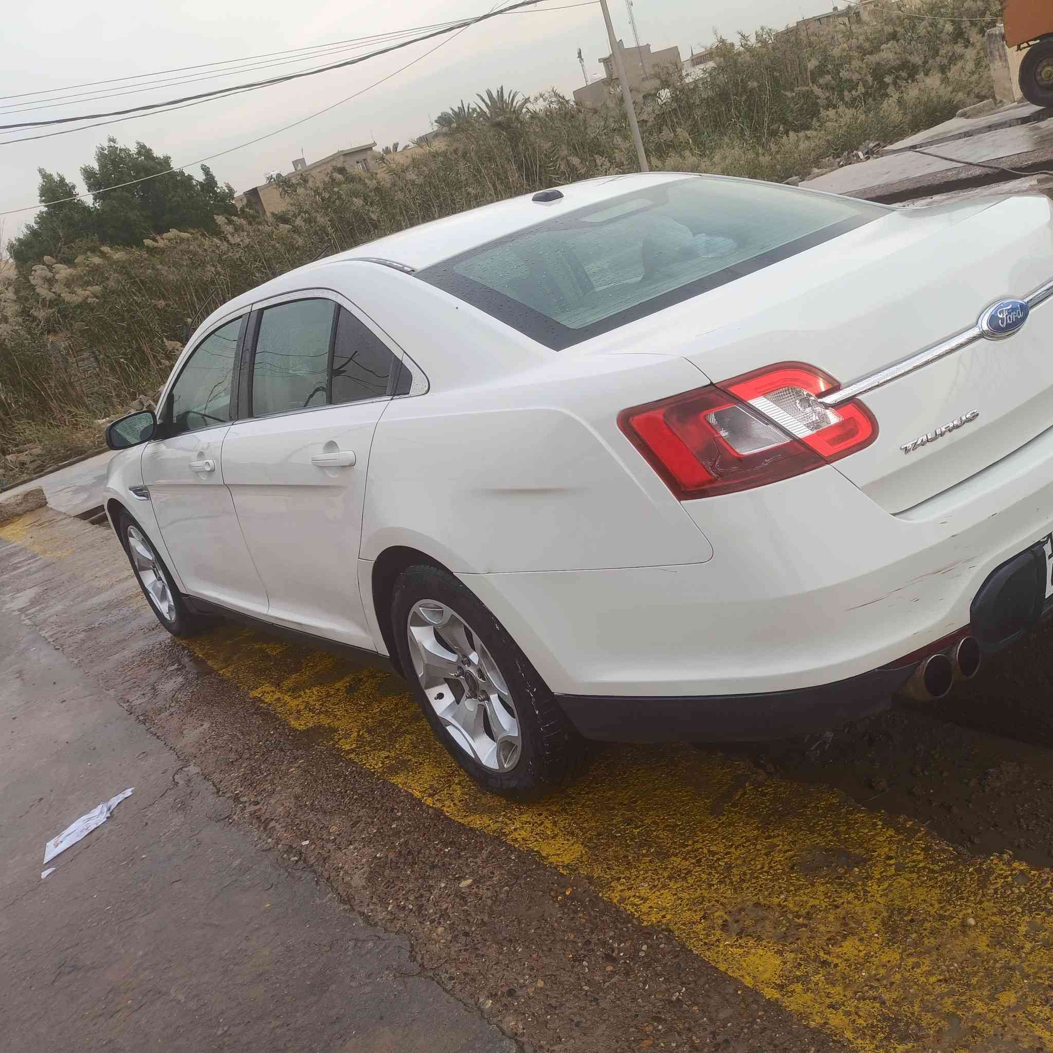 فورد تورس 2011 مستعجل على البيع السعر 95$ *********** غير متواجد على الفيس
