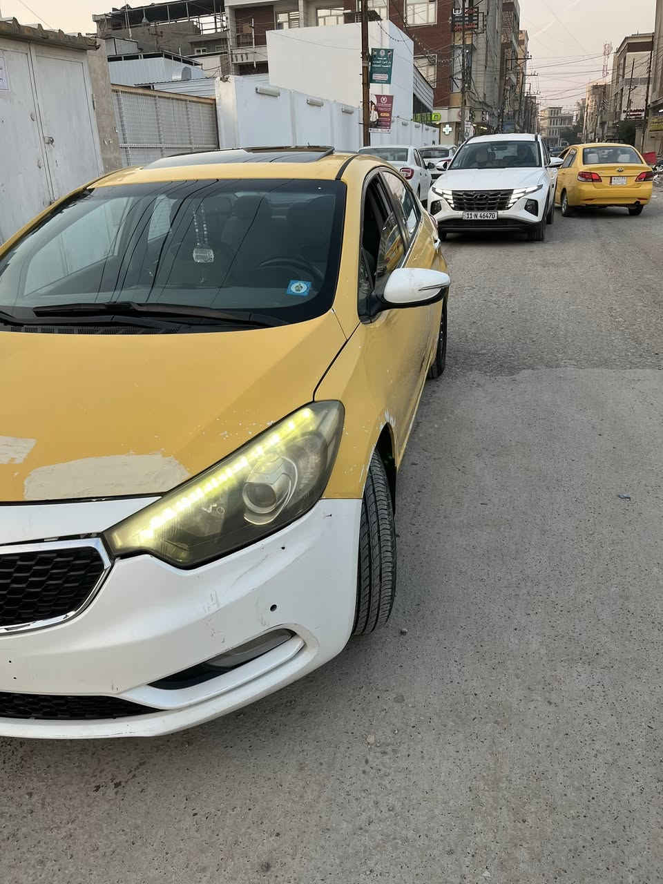 سيراتو  للبيع                                                 موديل ٢٠١٥                                                           مواصفات 
تحكمات استيرن 
مانع انزلاق 
مري شفط
فتحه
حساسات امامي وخلفي 
جلد 
السياره خير من الله 

***********
