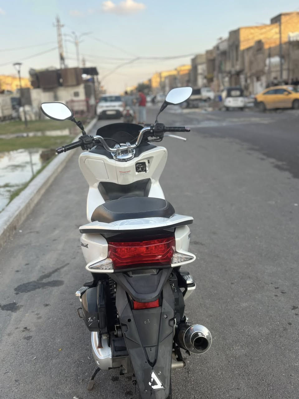 سلام عليكم دراجه نوعbcx125 دراجه ياباني Jf دراجه وكاله كلشي شغال بيهاا حساس ازدحام استان كهربائي العنون بغداد سعر الدراجه 15 وبيها مجال ***********
