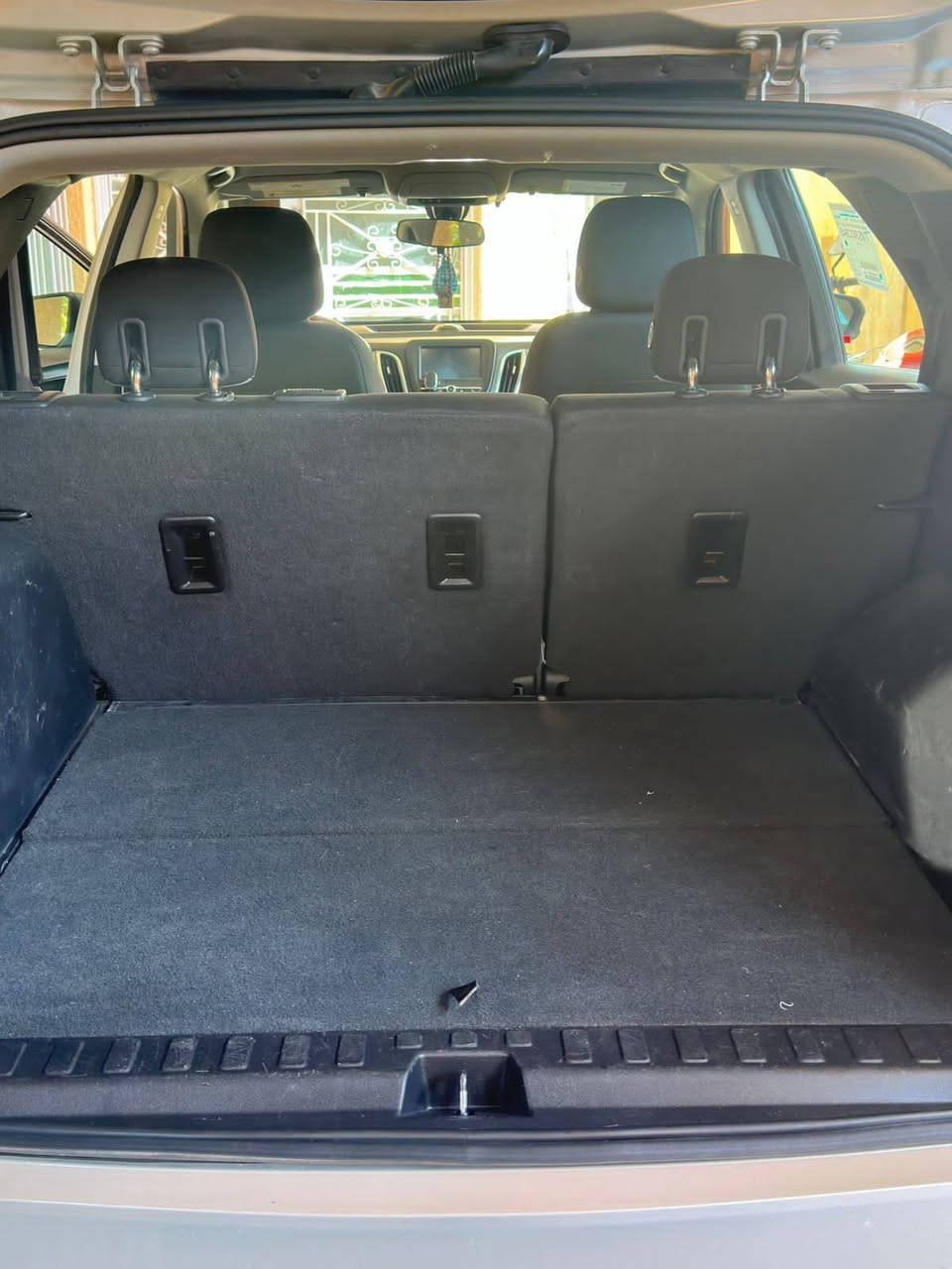 شوفر كوينكس موديل 2018 رقم انبار الضرر بنيد جاملغ السعر 118 وبيها مجال مكان السيارة انبار فلوجة للستفسار اتصل على الرقم ***********
