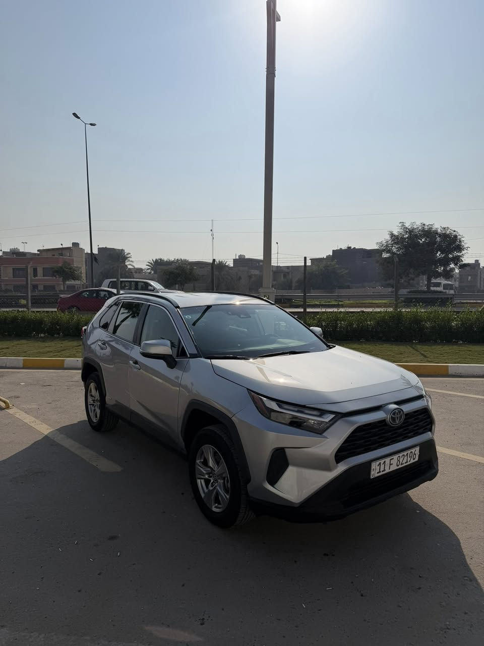 السلام عليكم السعر 249 ورقه وشرط تجي تأخذها للسونار اذا طلع بيها شي مكايلك عليه اني اخسرلك فلوس السونار والسياره احلى من صورها للبيع فقط راف فور هايبرد وارد أمريكي موديل 2024 

‎الضرر : (بجم كبس صبغ باب وجاملغ فقط  بدون دواخل شرط )

حجم المحرك 4 سلندر (2.5L)
مواصفات XLE 
بصمه  ابواب
صندوق كهربائي
رادار أمامي
تحديد  مسار
رادار جانبي (نقاط عمياء)
رادار خلفي
(Auto start) اوتو ستارت
(Auto Stop) اوتو ستوب
هاند بريك بصمة
(Auto Hold) اوتو هولد
ECO,NORMAL,SPORT حكم وضعيات القيادة
مانع انزلاق+ABS
حساسات خلفية+كاميرا
نحكمات استيرن
اشاير بالمري
لايتات زينون و عدسه
بلاكتور زينون
تبريد  قطعتين
وبقية مواصفات XLE المعروفة 
📍 حي الخضراء 
***********
