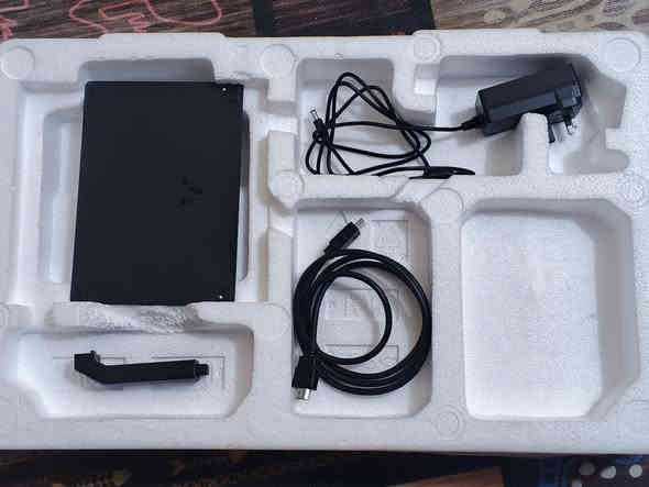 شاشة كيمنك للبيع
الشاشة بعدهة جديدة وغراضهة كلهة موجودة
المواصفات موجودة بالصورة مال كارتونة 
السعر:115
المكان:كوت
الرقم:***********
