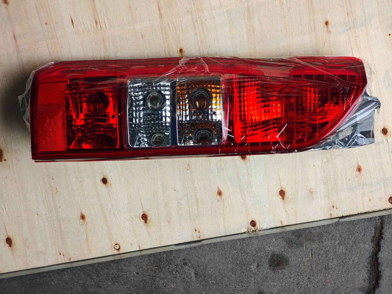 سلام عليكم شباب بك لايت فتون عاليه c2  ومسجل مع تحكمات تبريد أيضا أصلي أصلي شركه استيراد خاص بيدي من صين المسجل ٢٠٠ 
بكل لايتك ٧٥


**إذا كنت صاحب هذا الإعلان وتريد حذفه لأي سبب، رجاءا أرسل رسالة إلى الدعم الفني**