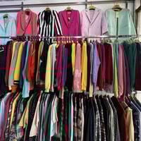 ملابس شتوية • ١٢٥٠ قطعة • رجالي ونسائي