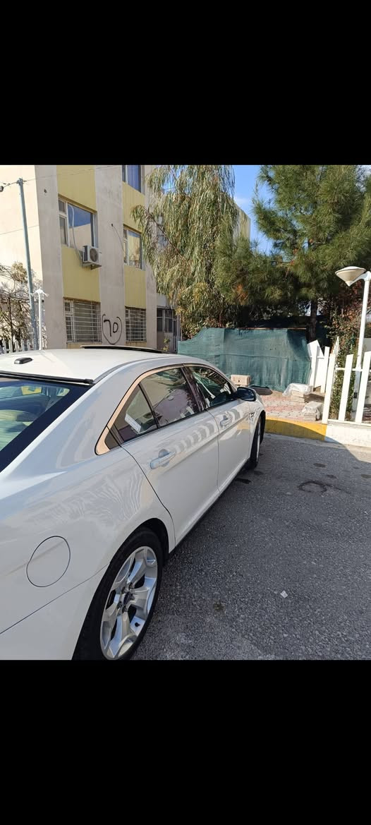 ئەدمین❤️سڵاو فۆرد تەورەس بۆ فرۆیشتن بێ بۆیاخ تەنها ساردی هەیە و بەشەرت ٢٠١٢ نیڤا sel هەیکەلێکی جوانی هەیە ١٧٠هەزار کم ڕۆیشتوە سعریشی 111$ معاملە بۆ زانیاری زیاتر پەیوەندی بکە ***********
