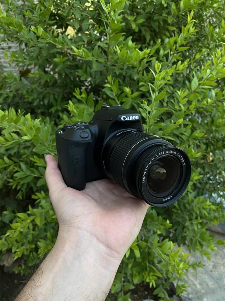 للبيع كامرا كانون 250D شاشة لمس قلاب 4K تصوير +wifi+ بلوتوث
سرعه ودقه وسلاسه فولل
نضافه 100%   
ملحقات 
عدسه 18-55
شاحنه
بطاريه 
حزام
السعر 625 الف وبي مجال 
مكان بغداد البنوك 
لايوجد توصيل


**إذا كنت صاحب هذا الإعلان وتريد حذفه لأي سبب، رجاءا أرسل رسالة إلى الدعم الفني**