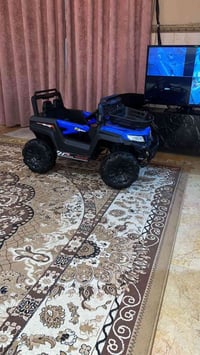 سيارة شحن • جديدة • تحتاج بطارية