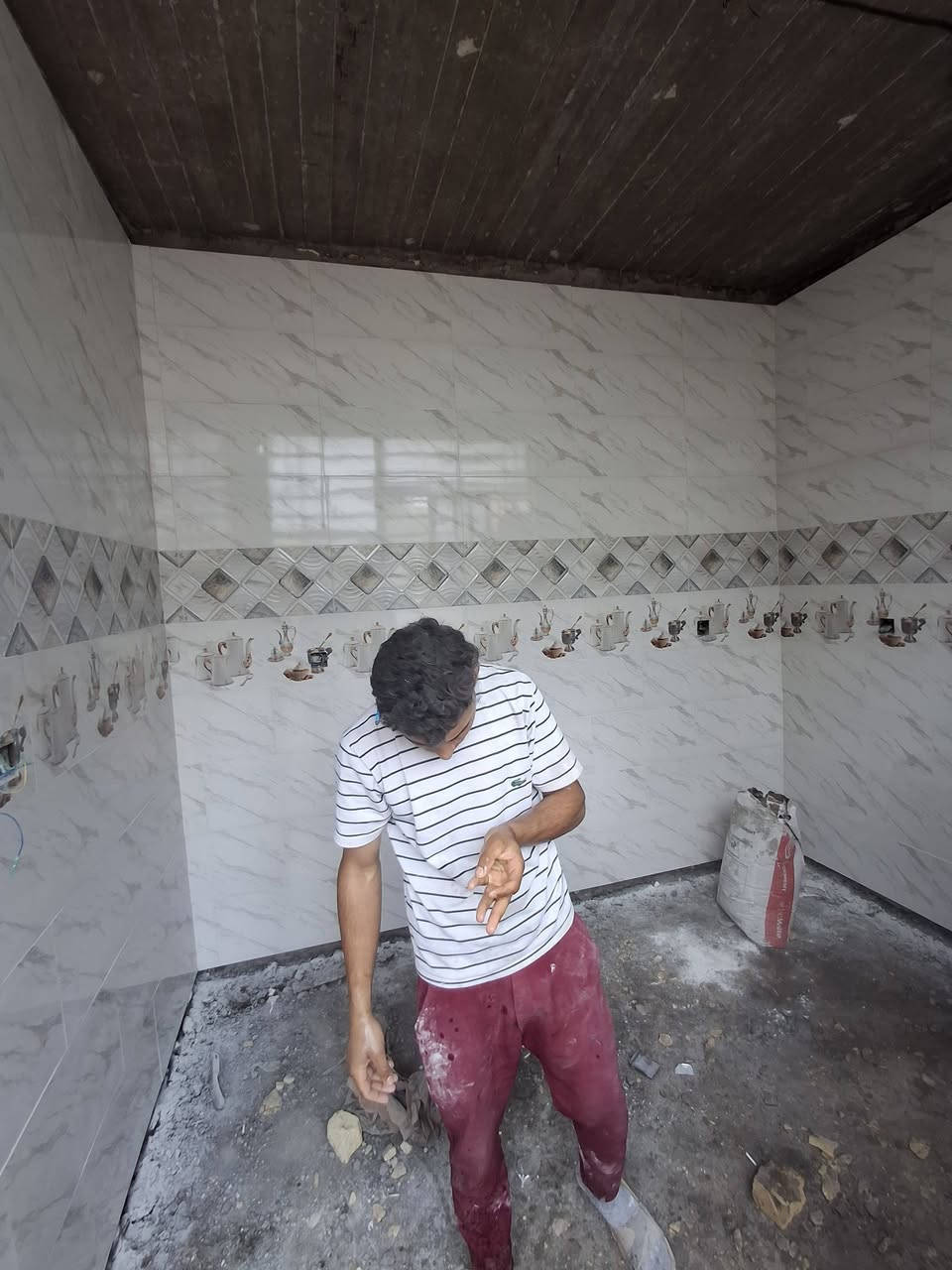 سلام عليكم خلفه سيراميك متفرغ
***********
