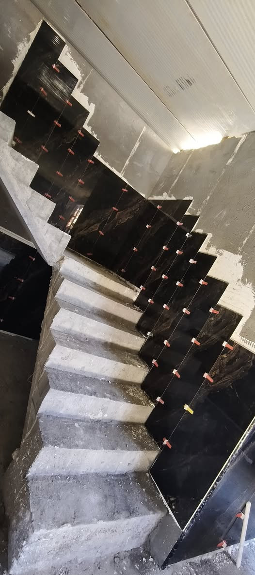 اللهم صلى على محمد وال محمد 
 خلفة سيراميك. جدار. أرضية. بايات. درج. ديكورات✅
. شلالات. مغسله سيراميك. الواح. تصفير ارضيه مسابح. عتب 🆕✅
شغل يرضي الله ✅
جزء من عملي داخل الكوت فقط✅

 ***********  +واتساب📳
أحمد جبار
